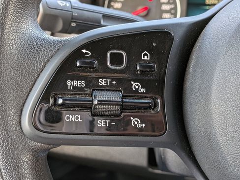 Used 2024 Mercedes-Benz Sprinter 2500 image 25