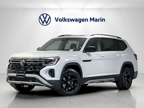 New 2026 Volkswagen Atlas Peak Edition image 1