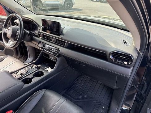 Used 2023 Honda Pilot Elite image 16
