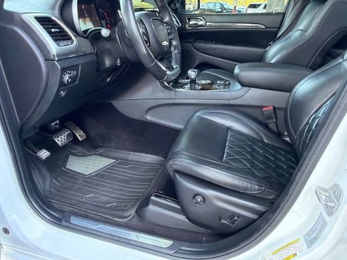 Used 2015 Jeep Grand Cherokee SRT w/ Trailer Tow Group IV AWD/4WD image 9
