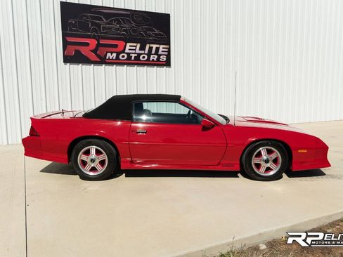 Used 1991 Chevrolet Camaro Z28 RWD image 13