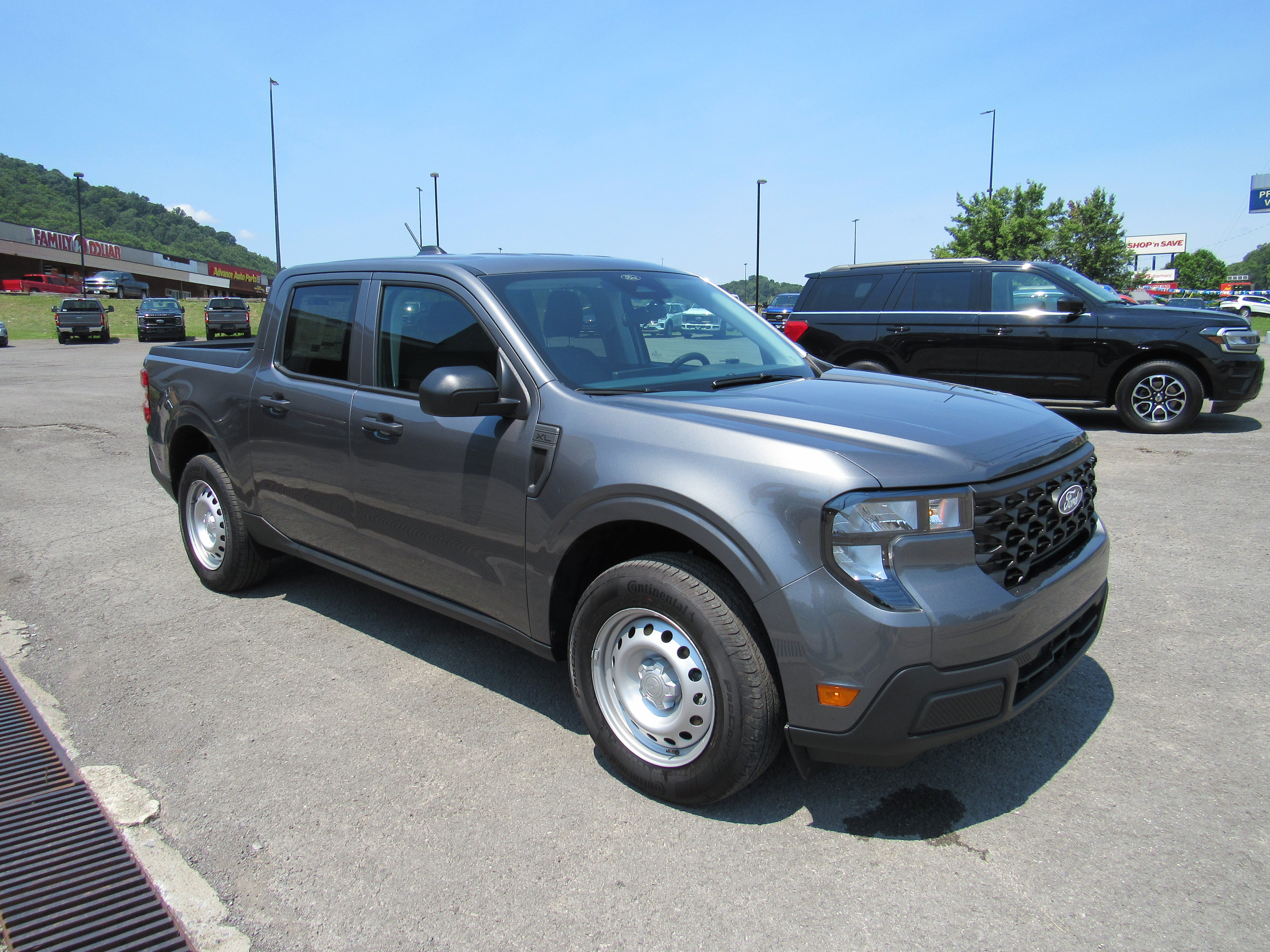 New 2026 Ford Maverick XL w/ Equipment Group 101A AWD/4WD image 4