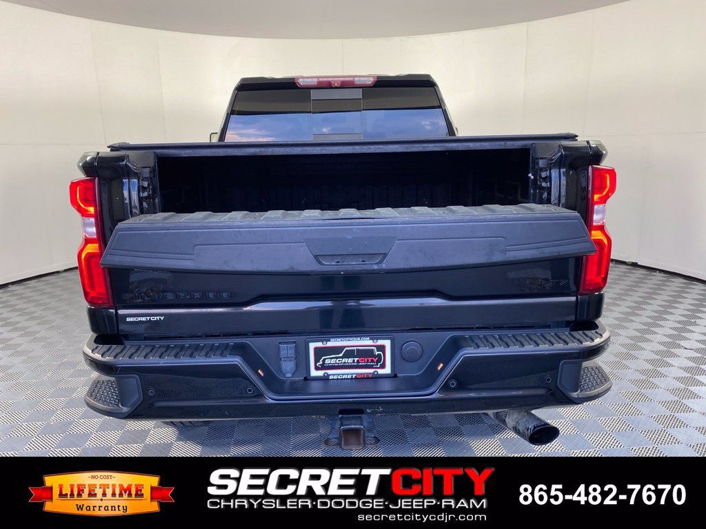 Used 2022 Chevrolet Silverado 3500 LTZ w/ LTZ Plus Package AWD/4WD image 29