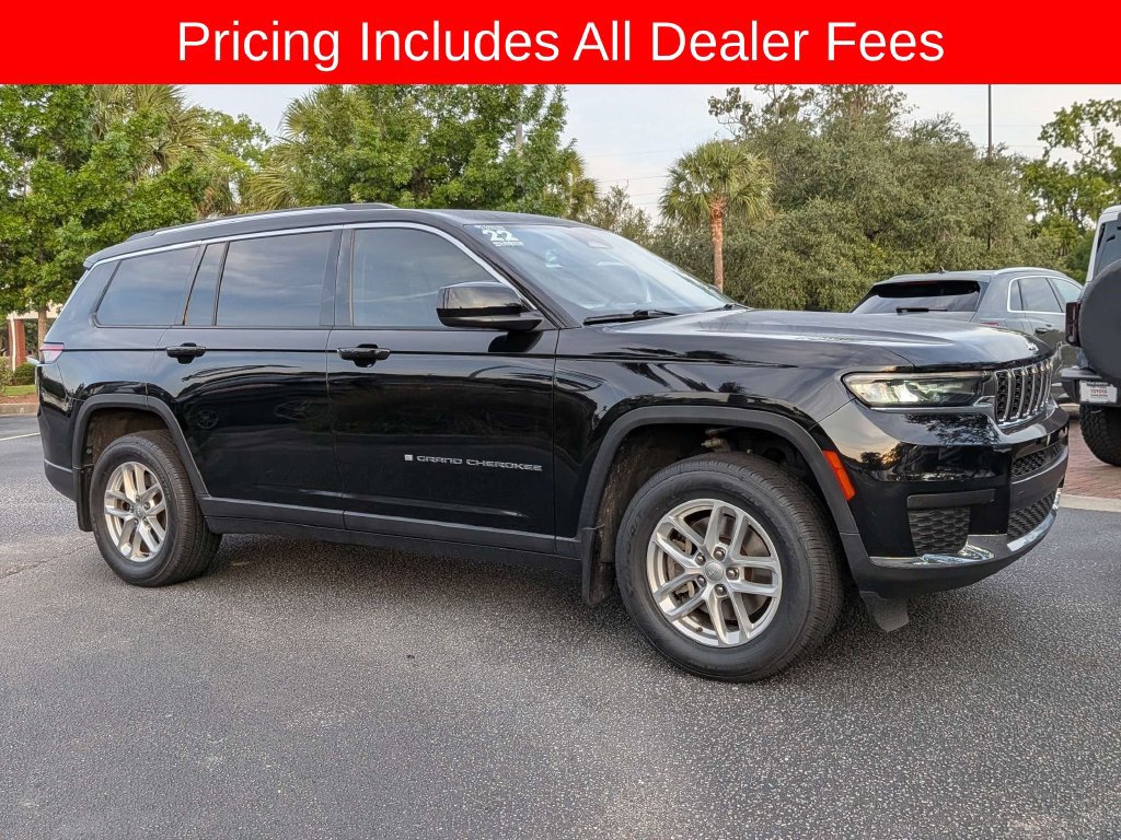 Used 2022 Jeep Grand Cherokee L Laredo w/ Luxury Tech Group I AWD/4WD image 2