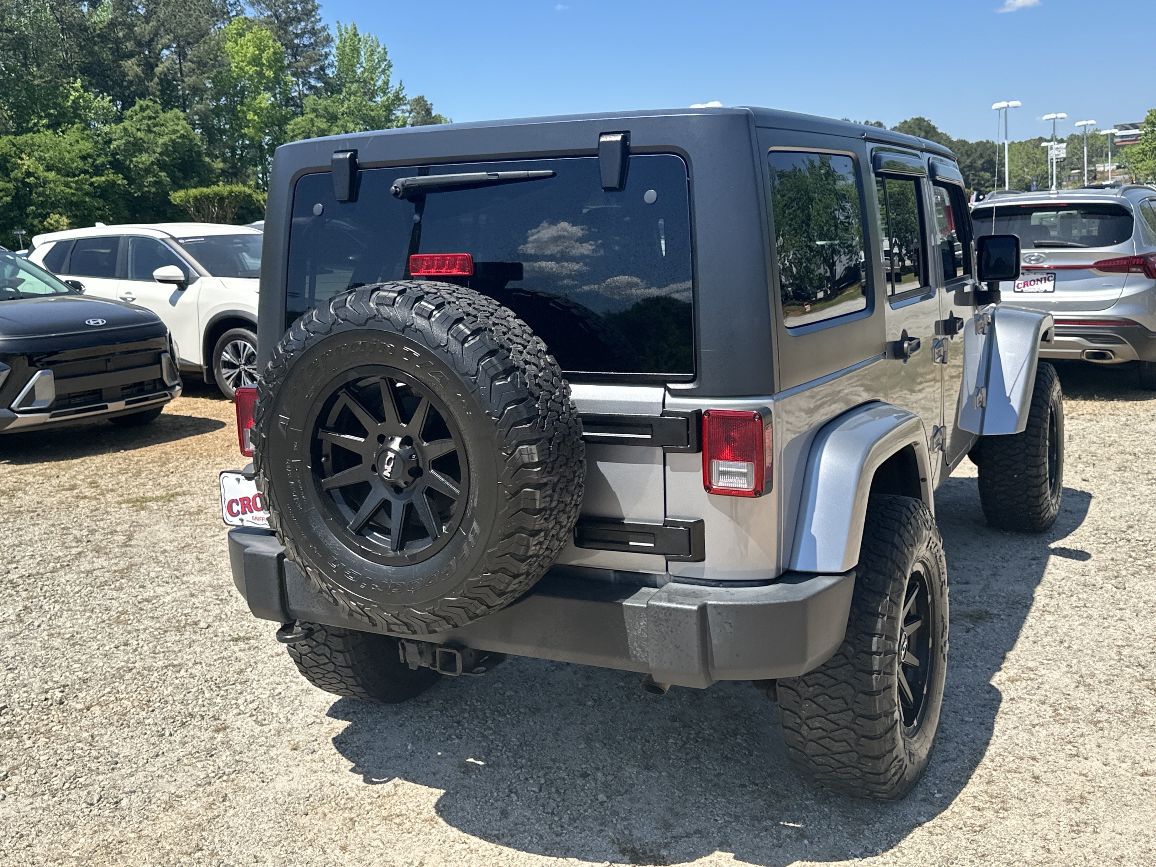 Used 2018 Jeep Wrangler Unlimited Sport w/ Dual Top Group AWD/4WD image 5