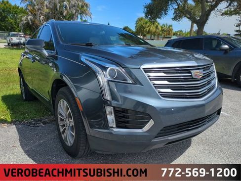 Used 2019 Cadillac XT5 Luxury FWD image 1