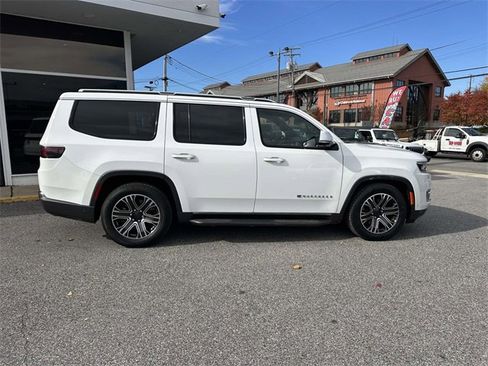 Used 2022 Jeep Wagoneer Series III w/ Convenience Group I image 34