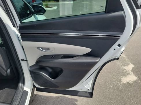 Used 2024 Hyundai Tucson SE FWD image 32