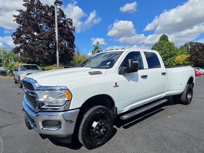 Used 2024 RAM 3500 Tradesman w/ Chrome Appearance Group