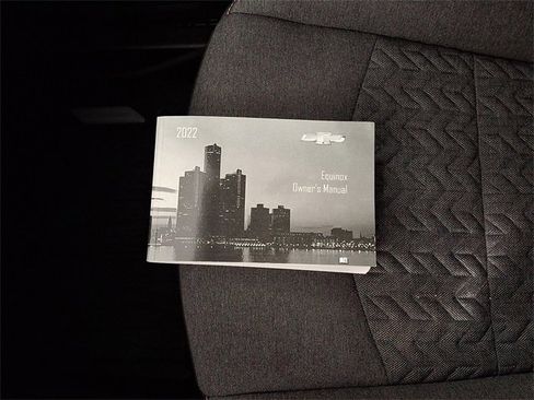 Used 2022 Chevrolet Equinox LT image 27