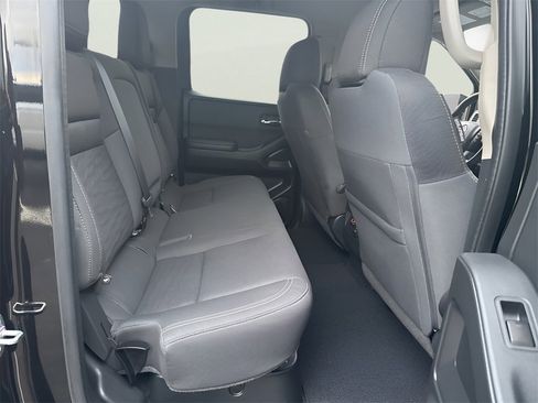 Used 2023 Nissan Frontier SV w/ SV Convenience Package image 14