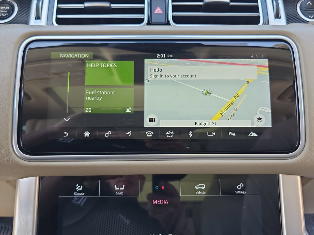 Used 2019 Land Rover Range Rover HSE AWD/4WD image 25