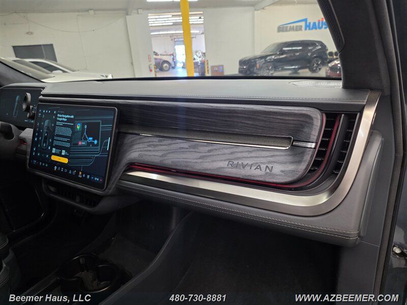 Used 2022 Rivian R1T Adventure AWD/4WD image 31