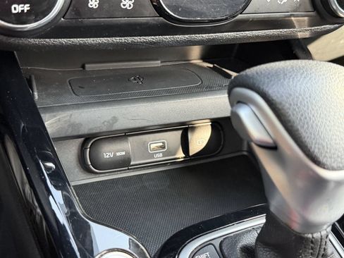 Used 2022 Kia Soul S FWD image 24