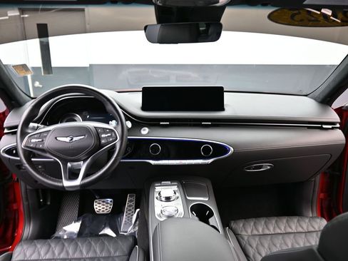 Used 2025 Genesis GV70 3.5T Sport w/ Sport Advanced Package AWD/4WD image 9