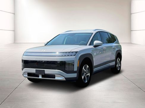 New 2026 Hyundai Ioniq 9 SE image 1