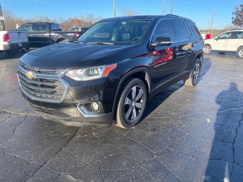 Used 2018 Chevrolet Traverse LT FWD image 4