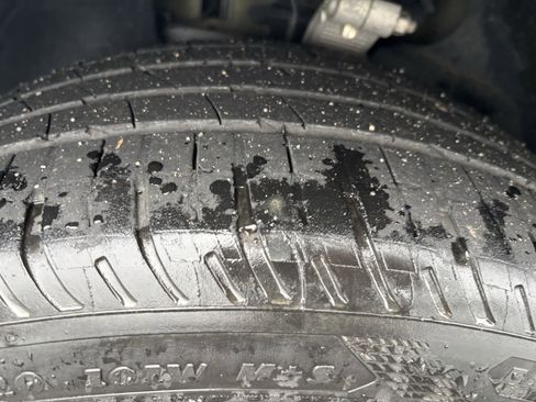 Used 2022 Tesla Model Y Long Range image 26