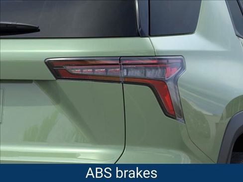 New 2026 Chevrolet Equinox LT w/ Convenience Package II image 12