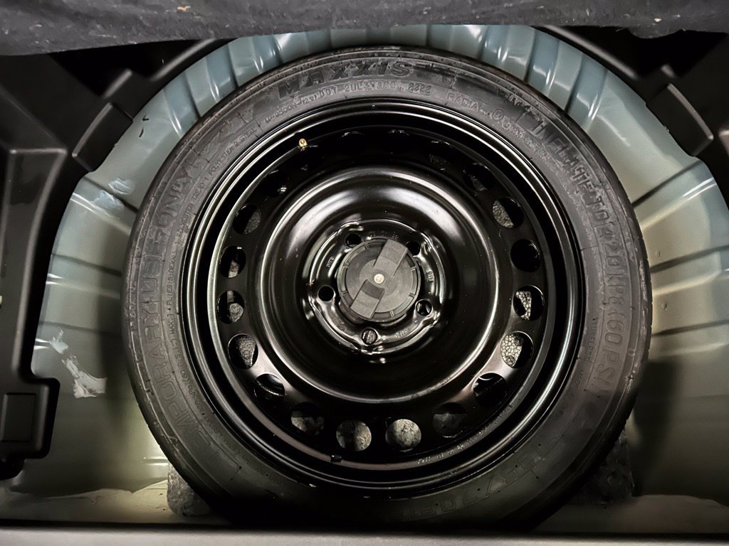 Used 2022 Chevrolet Equinox LT w/ LPO, Floor Liner Package FWD image 13