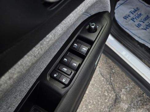 Used 2022 Jeep Compass Latitude w/ Convenience Group image 12