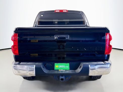 Used 2017 Toyota Tundra SR5 w/ SR5 Upgrade Package image 8