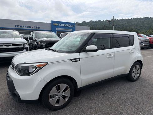 Used 2016 Kia Soul FWD image 1