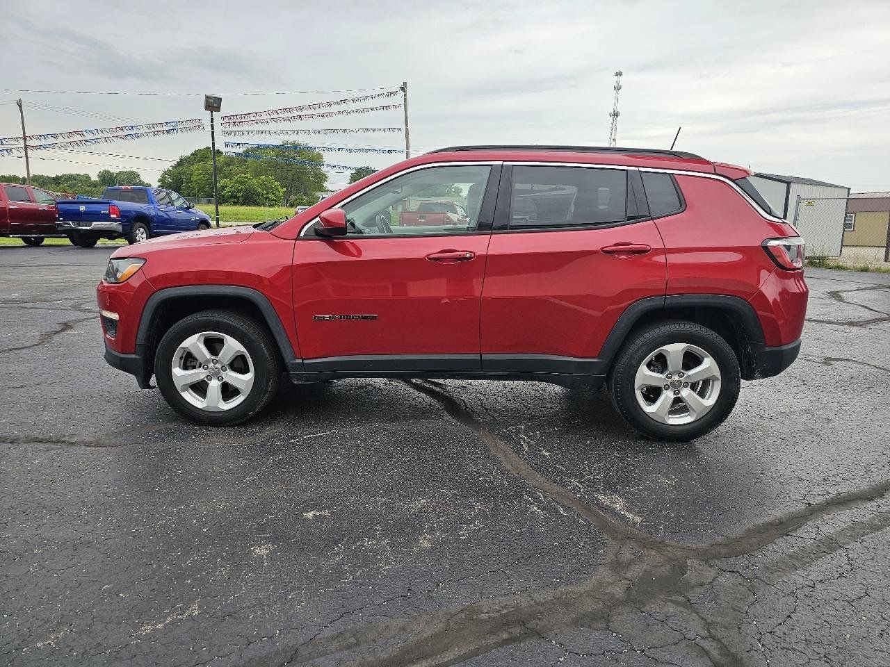 Used 2018 Jeep Compass Latitude w/ Popular Equipment Group AWD/4WD image 30