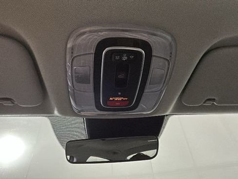 Used 2023 Hyundai Elantra Limited FWD image 25