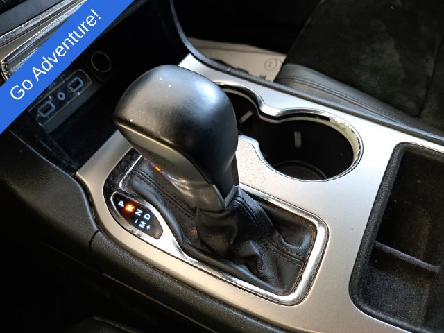Used 2018 Jeep Grand Cherokee Altitude AWD/4WD image 14