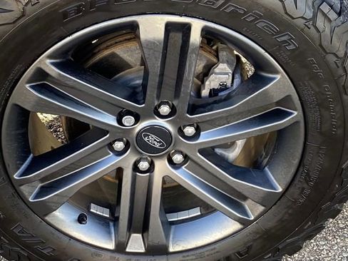 Used 2022 Ford F150 Lariat image 29