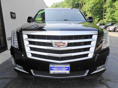 Used 2015 Cadillac Escalade ESV Luxury AWD/4WD image 2