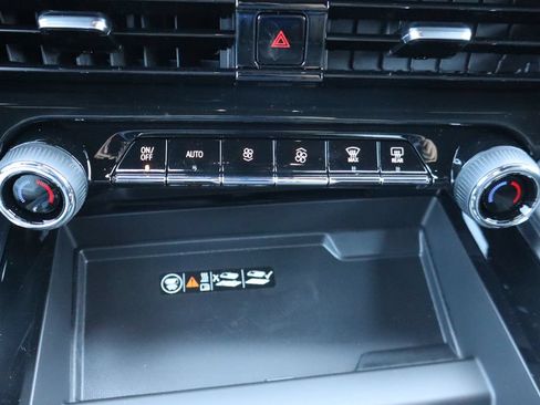 New 2026 Chevrolet Tahoe High Country AWD/4WD image 13