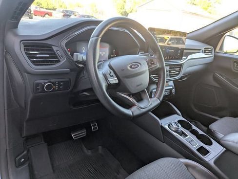 Used 2023 Ford Escape ST-Line w/ Tech Pack #1 AWD/4WD image 2