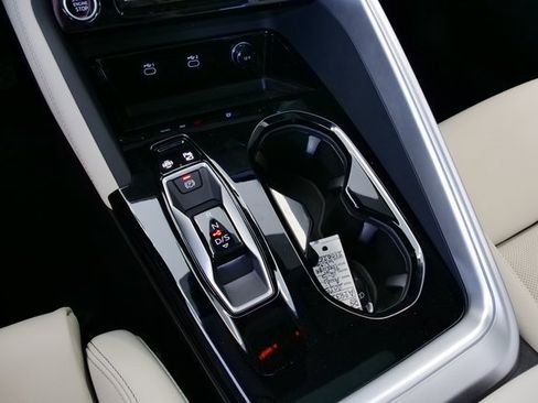 New 2025 Audi Q5 Prestige image 25