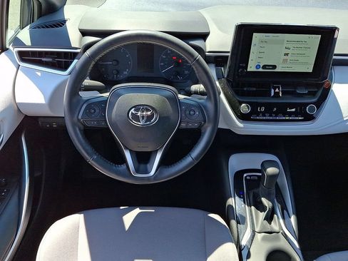 Used 2023 Toyota Corolla SE w/ Carpet Mat Package (TMS) FWD image 12