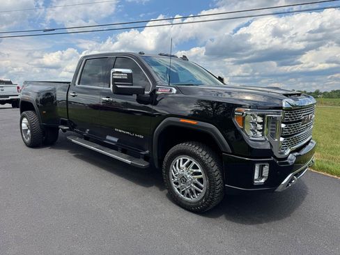Used 2020 GMC Sierra 3500 Denali w/ Denali Ultimate Package AWD/4WD image 5