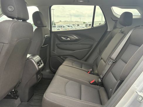 Used 2024 GMC Terrain SLE w/ Driver Convenience Package FWD image 14