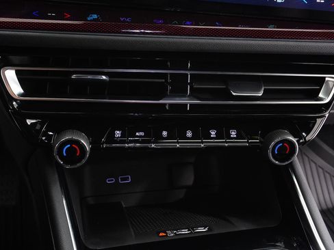 New 2026 Chevrolet Traverse Z71 w/ Enhanced Driving Package image 28