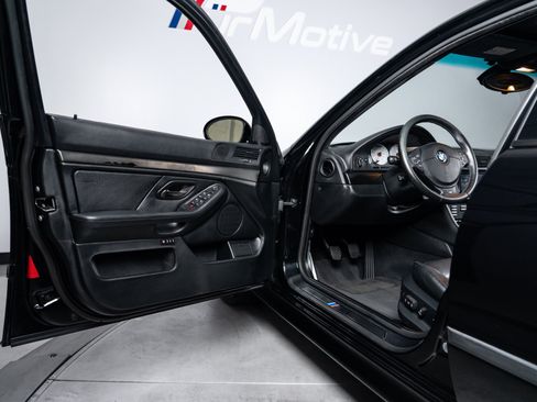 Used 2000 BMW M5 RWD image 40