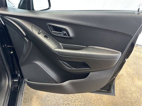 Certified 2019 Chevrolet Trax LS w/ Tint and Cruise Package image 24