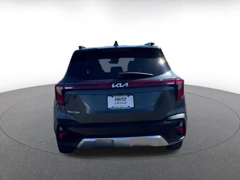 Used 2025 Kia Seltos S image 12