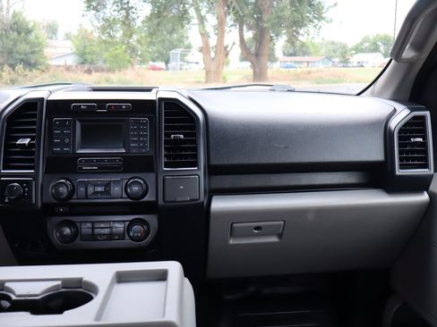 Used 2015 Ford F150 XL w/ Equipment Group 101A Mid AWD/4WD image 17