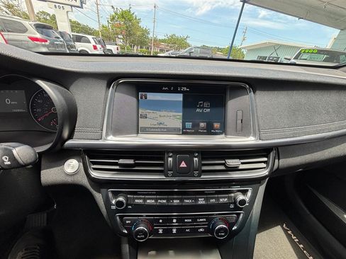 Used 2017 Kia Optima SX FWD image 13