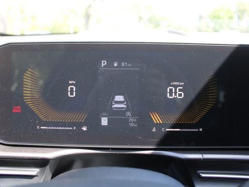 New 2026 Kia Sportage EX FWD image 30