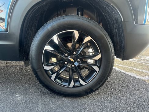 Used 2023 Chevrolet TrailBlazer LT image 11