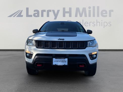 Used 2020 Jeep Compass Trailhawk AWD/4WD image 8