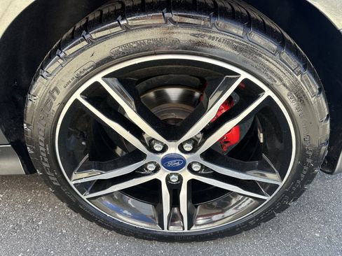 Used 2018 Ford Focus ST FWD image 31