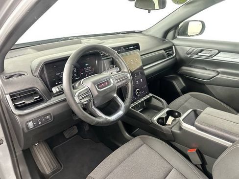 Used 2025 GMC Terrain Elevation AWD/4WD image 18