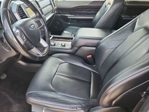 Used 2020 Ford Expedition Platinum image 12